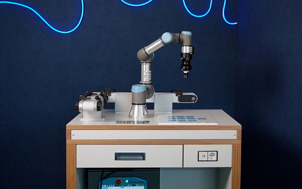 Cellule formation robotique UR3e:Advance